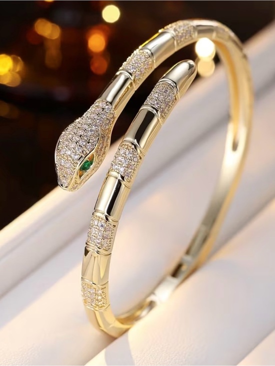 Unbranded Jewelry - NEW! Gold Snake Head Crystal Bangle Bracelet 🐍 B2-113